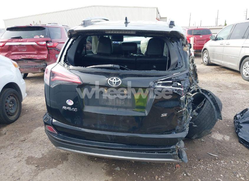 Photo 17 of 2018 Toyota Rav4 SE (VIN 2T3NFREV8JW437464)