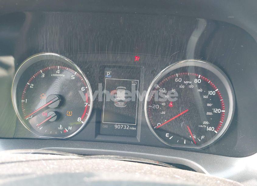 Photo 7 of 2018 Toyota Rav4 SE (VIN 2T3NFREV8JW437464)