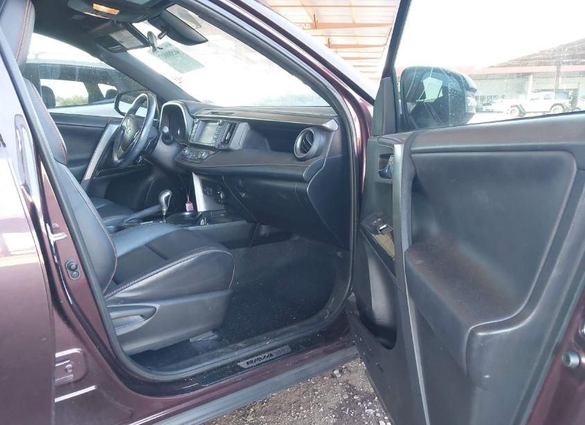 Photo 5 of 2016 Toyota Rav4 SE (VIN 2T3NFREV9GW266930)