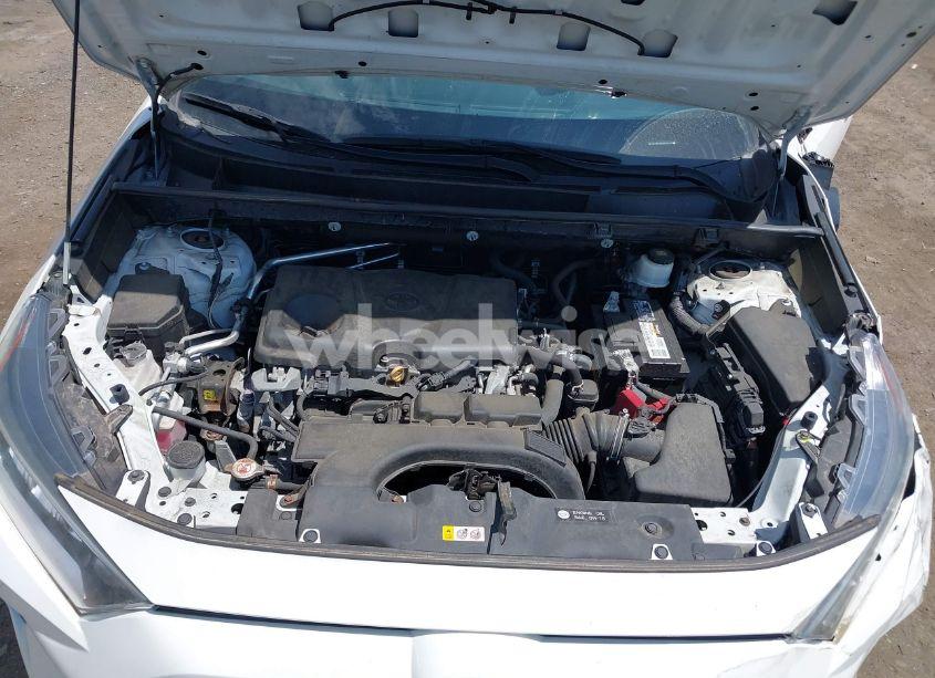 Photo 10 of 2019 Toyota Rav4 XLE (VIN 2T3P1RFV0KC007727)