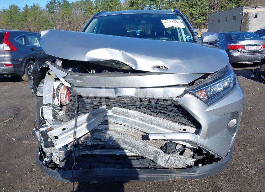 Photo 11 of 2020 Toyota Rav4 XLE (VIN 2T3P1RFV0LC069209)