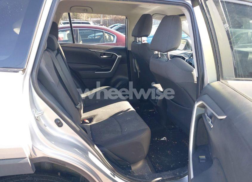 Photo 8 of 2020 Toyota Rav4 XLE (VIN 2T3P1RFV0LC069209)