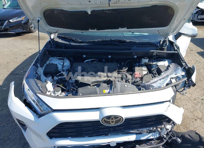 Photo 10 of 2020 Toyota Rav4 XLE (VIN 2T3P1RFV0LC073650)