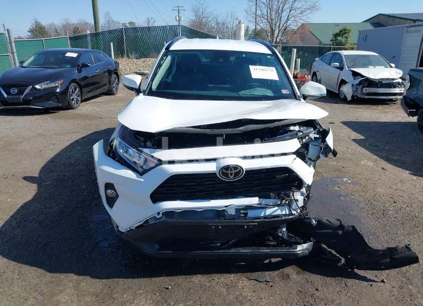 Photo 6 of 2020 Toyota Rav4 XLE (VIN 2T3P1RFV0LC073650)