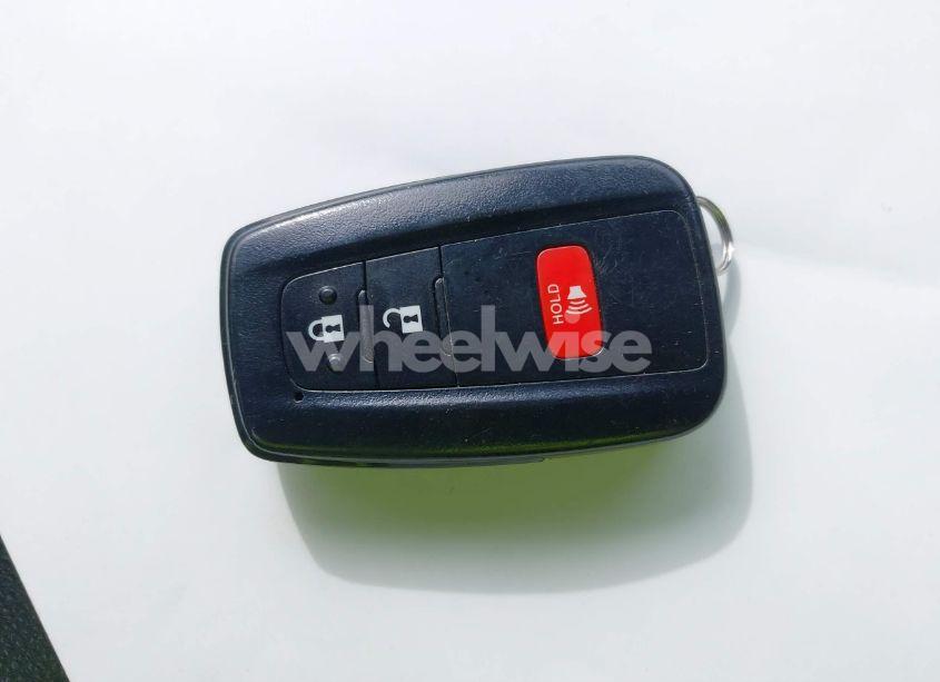 Photo 11 of 2020 Toyota Rav4 XLE (VIN 2T3P1RFV0LC075978)