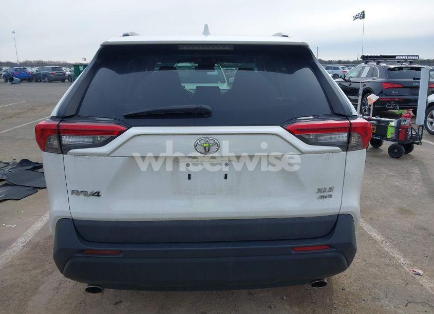 Photo 16 of 2020 Toyota Rav4 XLE (VIN 2T3P1RFV0LC075978)