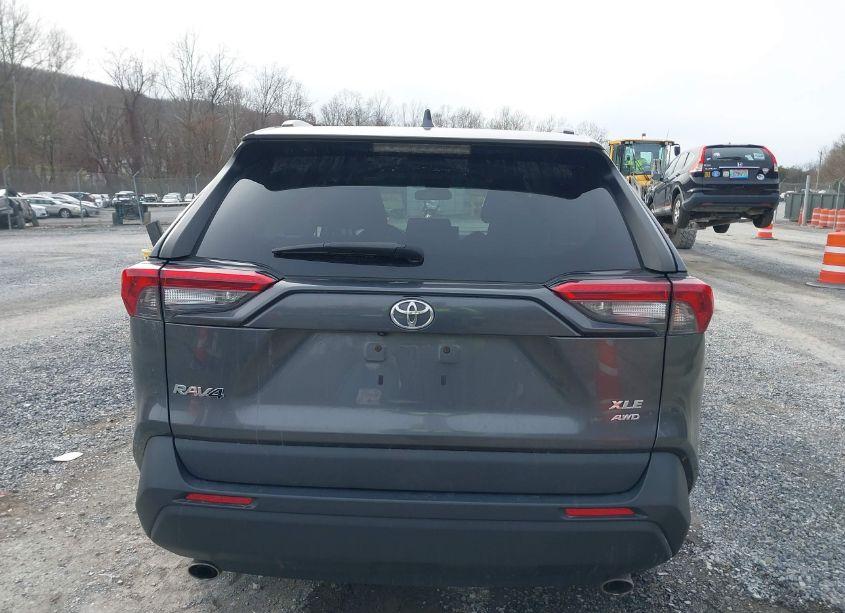 Photo 16 of 2020 Toyota Rav4 XLE (VIN 2T3P1RFV0LC115105)