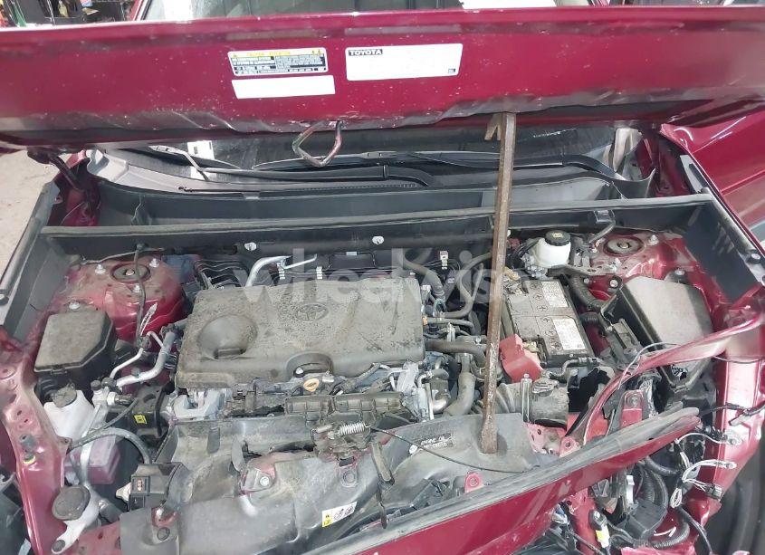 Photo 10 of 2020 Toyota Rav4 XLE (VIN 2T3P1RFV0LW113062)