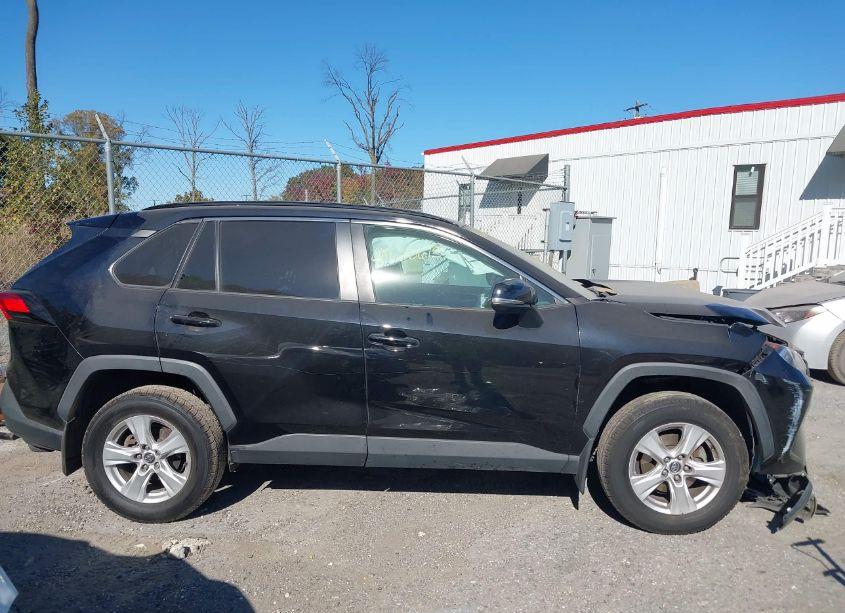 Photo 14 of 2021 Toyota Rav4 XLE (VIN 2T3P1RFV0MC167349)