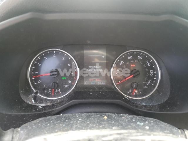 Photo 2 of 2021 TOYOTA RAV4 XLE (VIN 2T3P1RFV0MW188586)