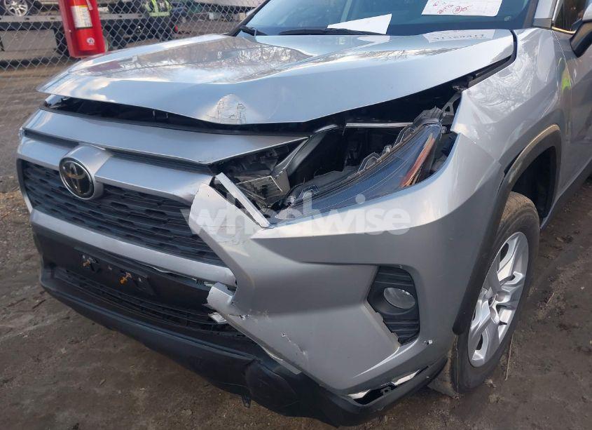 Photo 6 of 2021 Toyota Rav4 XLE (VIN 2T3P1RFV0MW191133)