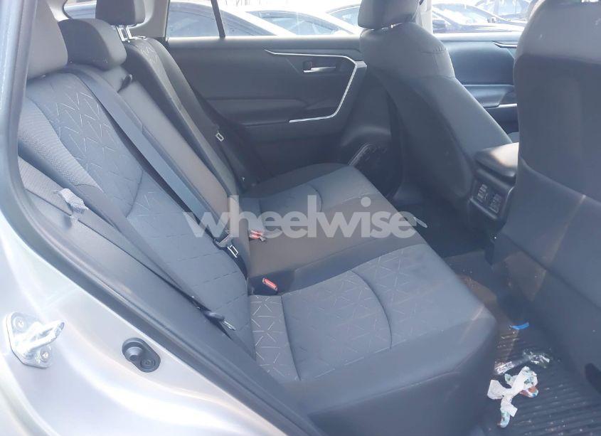 Photo 8 of 2021 Toyota Rav4 XLE (VIN 2T3P1RFV0MW191133)