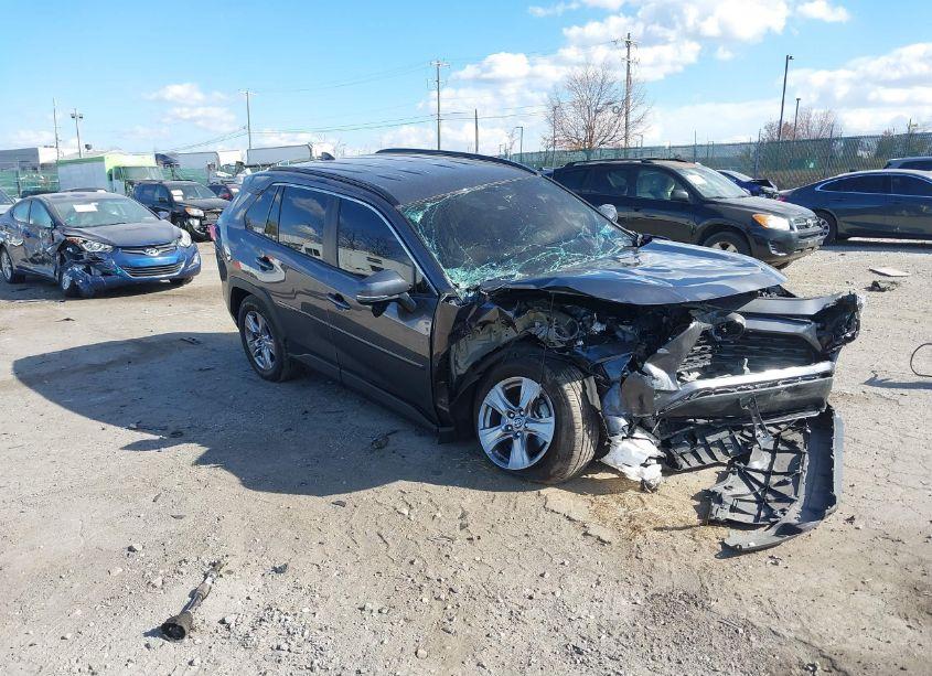 2022 Toyota Rav4 XLE (VIN 2T3P1RFV0NC309345) main photo