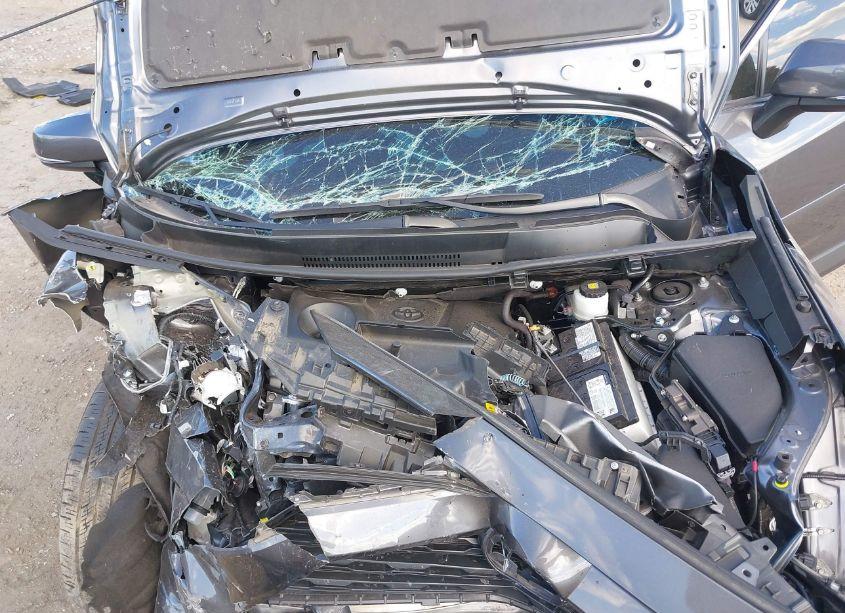 Photo 10 of 2022 Toyota Rav4 XLE (VIN 2T3P1RFV0NC309345)