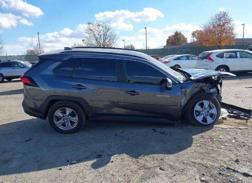 Photo 12 of 2022 Toyota Rav4 XLE (VIN 2T3P1RFV0NC309345)