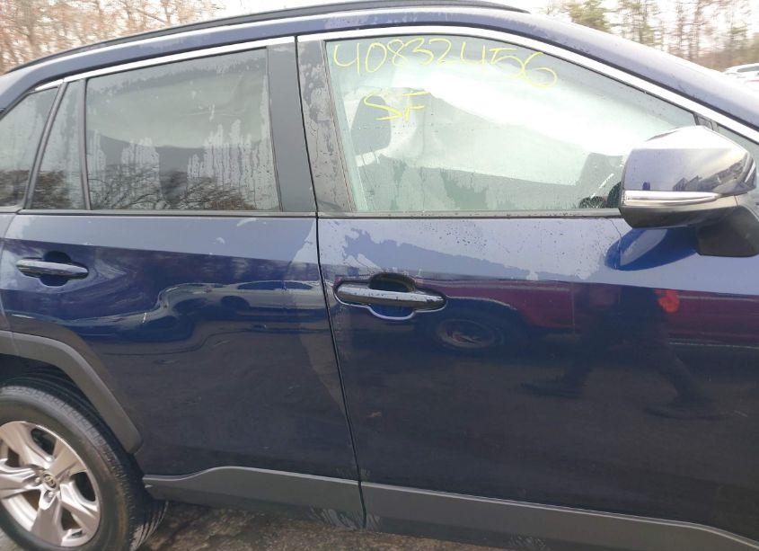 Photo 13 of 2022 Toyota Rav4 XLE (VIN 2T3P1RFV0NW279343)