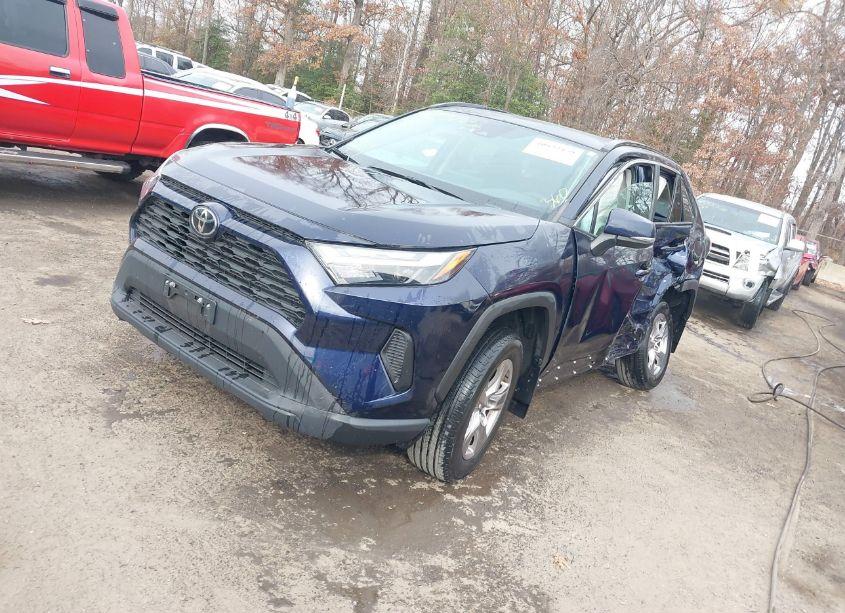 Photo 2 of 2022 Toyota Rav4 XLE (VIN 2T3P1RFV0NW279343)