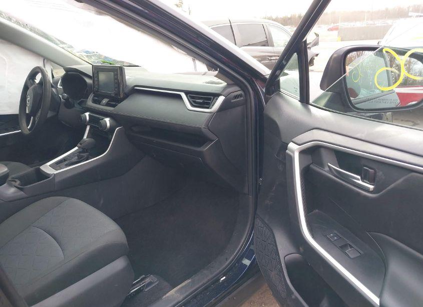 Photo 5 of 2022 Toyota Rav4 XLE (VIN 2T3P1RFV0NW279343)