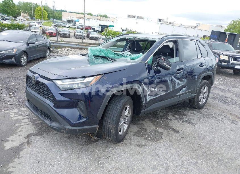 Photo 2 of 2022 Toyota Rav4 XLE (VIN 2T3P1RFV0NW311854)