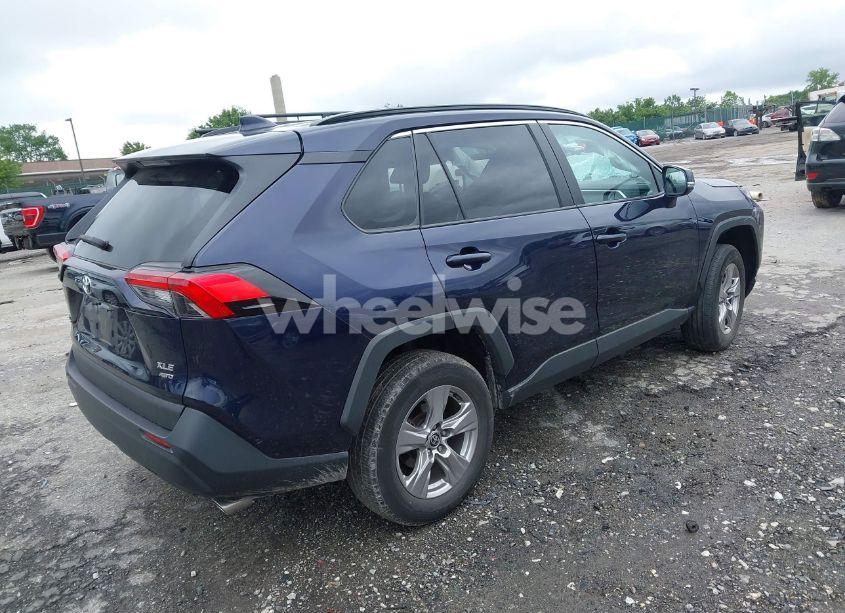 Photo 4 of 2022 Toyota Rav4 XLE (VIN 2T3P1RFV0NW311854)