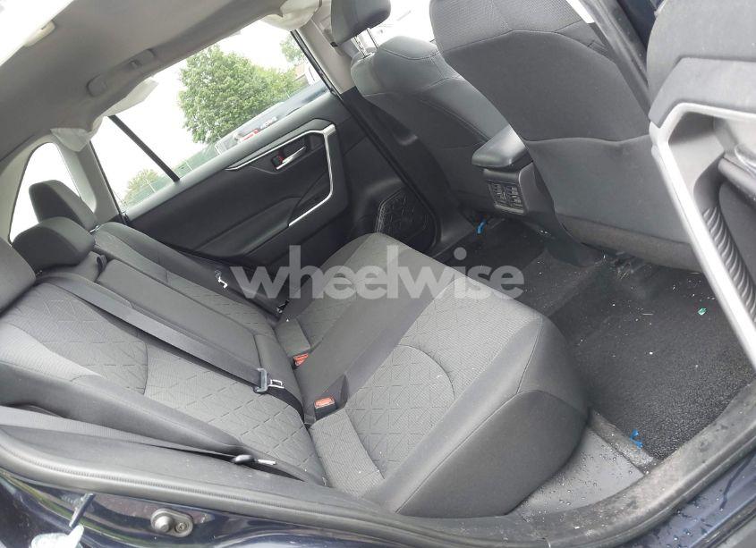 Photo 8 of 2022 Toyota Rav4 XLE (VIN 2T3P1RFV0NW311854)