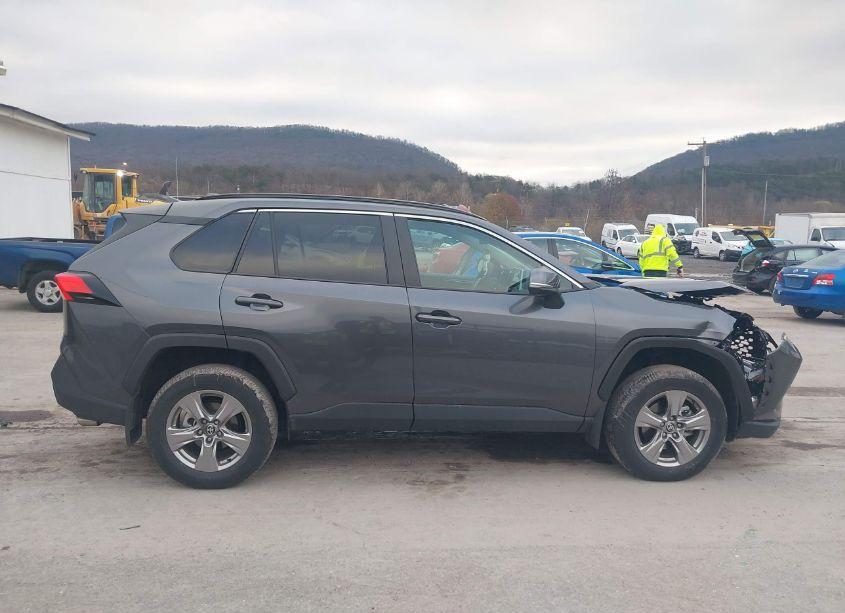 Photo 13 of 2024 Toyota Rav4 XLE (VIN 2T3P1RFV0RC431113)