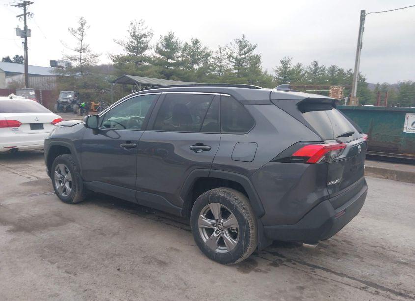 Photo 3 of 2024 Toyota Rav4 XLE (VIN 2T3P1RFV0RC431113)