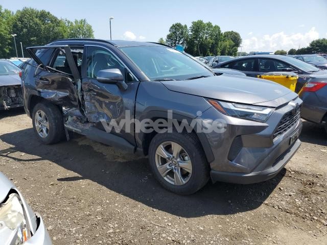 Photo 4 of 2024 TOYOTA RAV4 XLE (VIN 2T3P1RFV0RC431189)