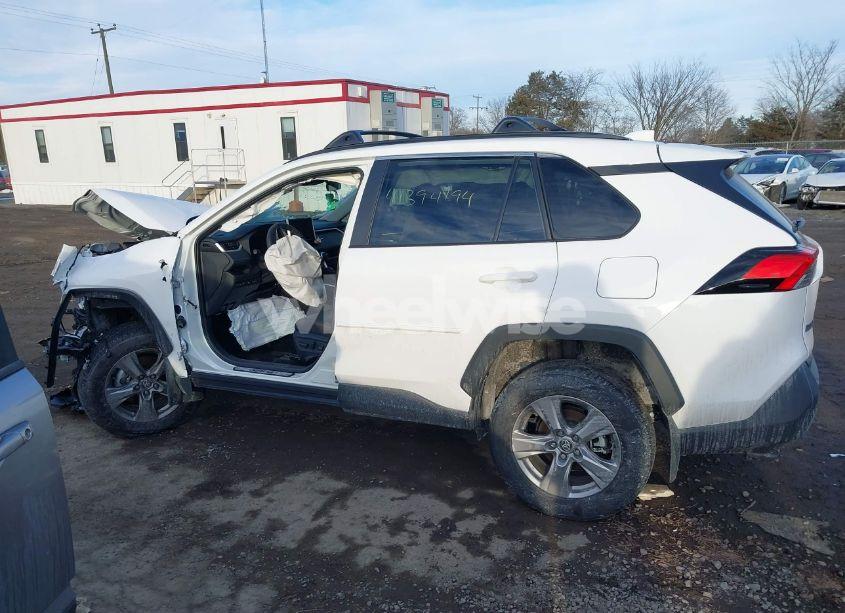 Photo 13 of 2024 Toyota Rav4 XLE (VIN 2T3P1RFV0RC447702)
