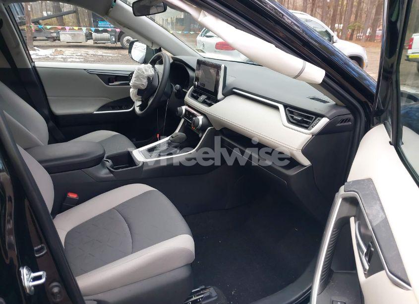 Photo 5 of 2024 Toyota Rav4 XLE (VIN 2T3P1RFV0RC455282)