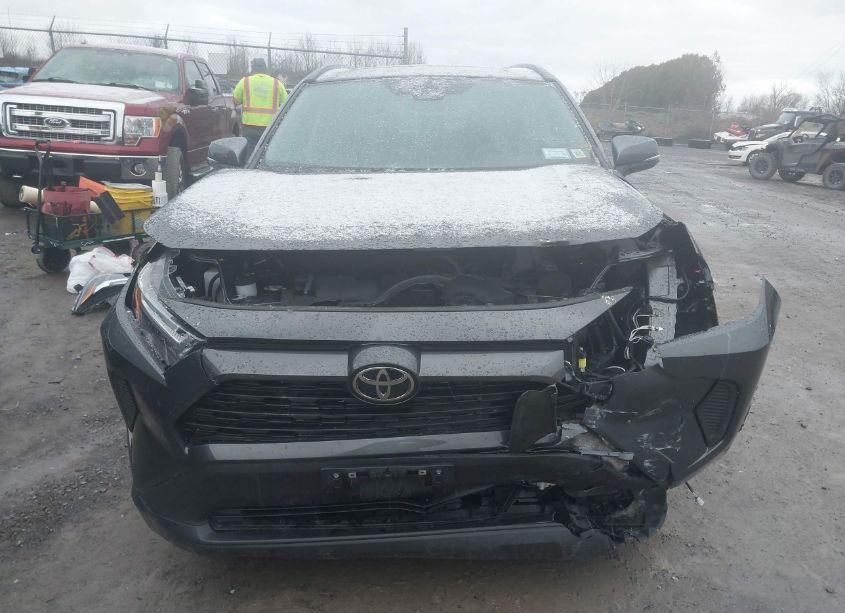 Photo 12 of 2024 Toyota Rav4 XLE (VIN 2T3P1RFV0RW418988)