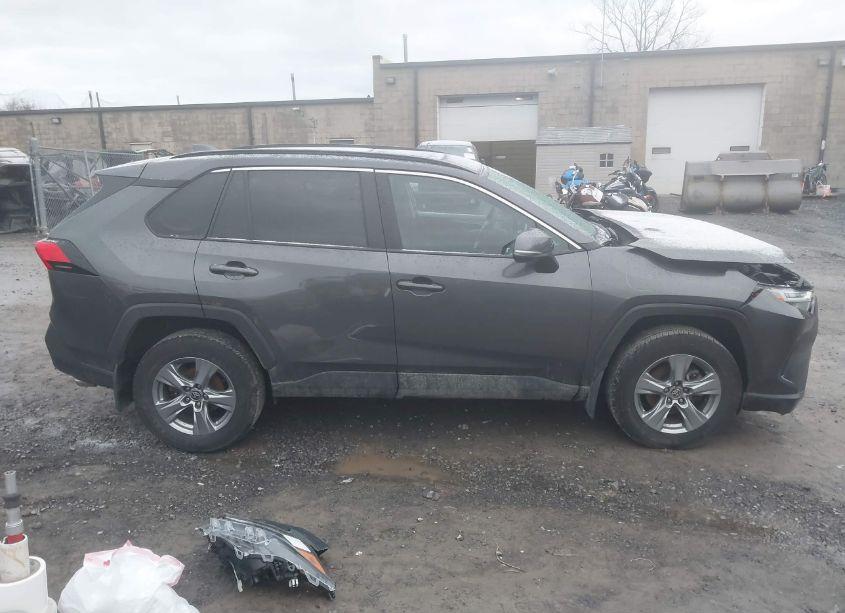 Photo 13 of 2024 Toyota Rav4 XLE (VIN 2T3P1RFV0RW418988)