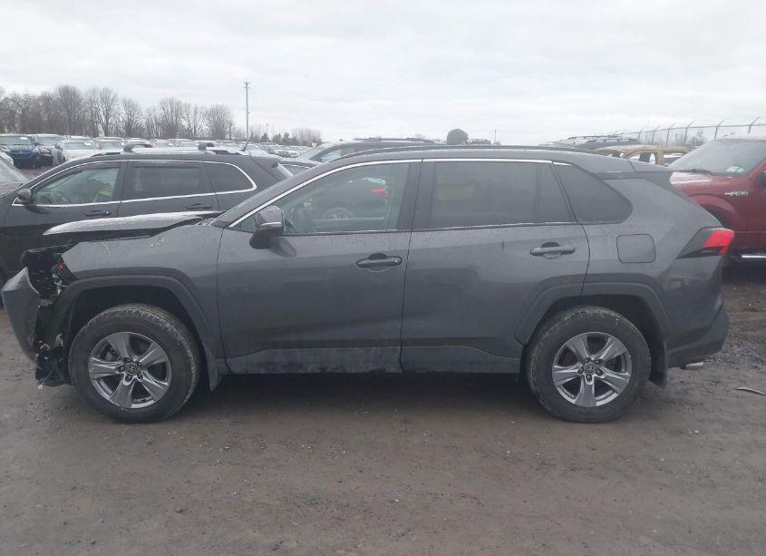 Photo 14 of 2024 Toyota Rav4 XLE (VIN 2T3P1RFV0RW418988)