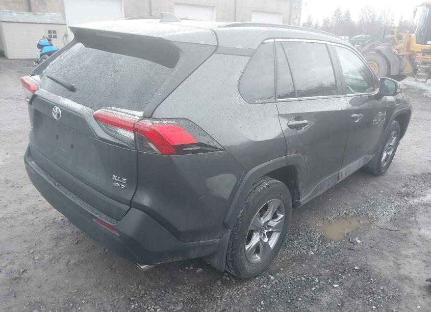 Photo 3 of 2024 Toyota Rav4 XLE (VIN 2T3P1RFV0RW418988)