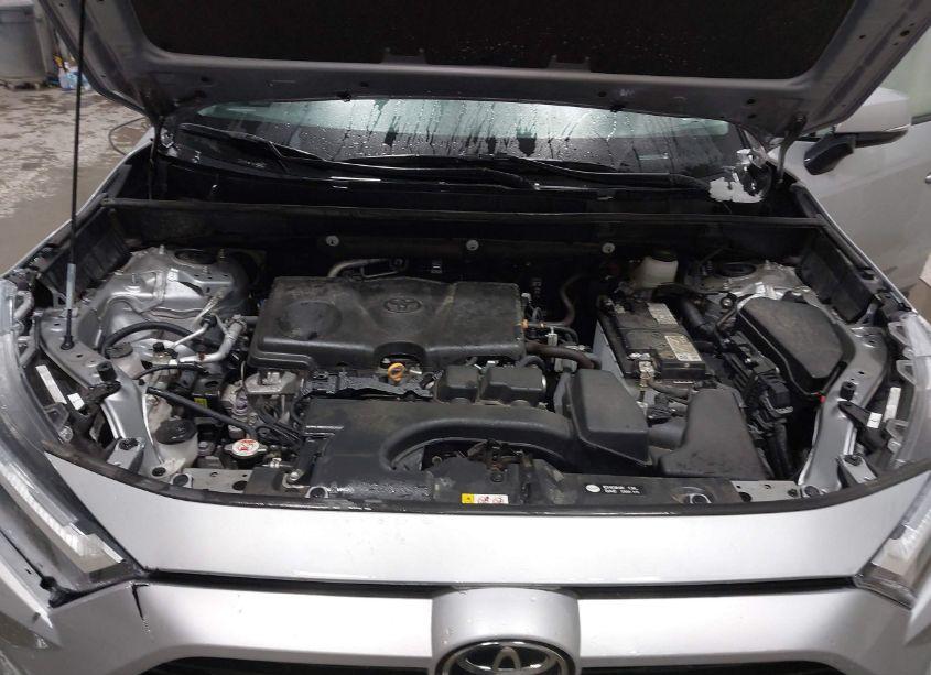 Photo 10 of 2024 Toyota Rav4 XLE (VIN 2T3P1RFV0RW432020)