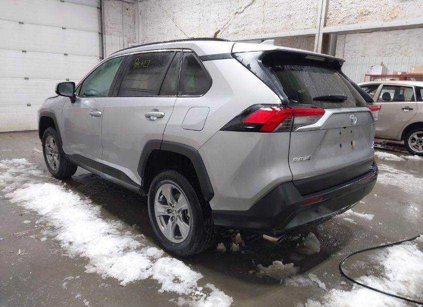 Photo 3 of 2024 Toyota Rav4 XLE (VIN 2T3P1RFV0RW432020)