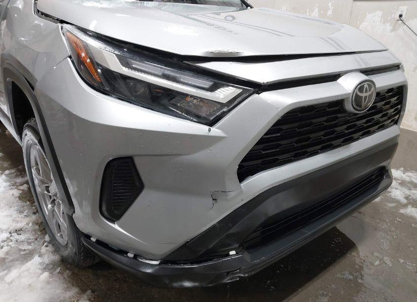 Photo 6 of 2024 Toyota Rav4 XLE (VIN 2T3P1RFV0RW432020)