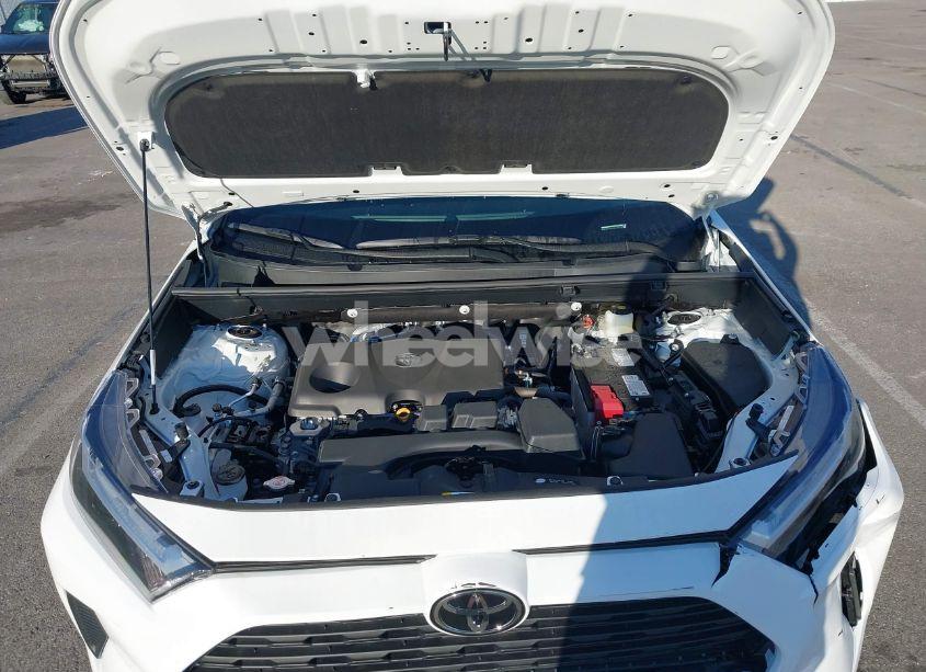 Photo 10 of 2024 Toyota Rav4 XLE (VIN 2T3P1RFV0RW466409)