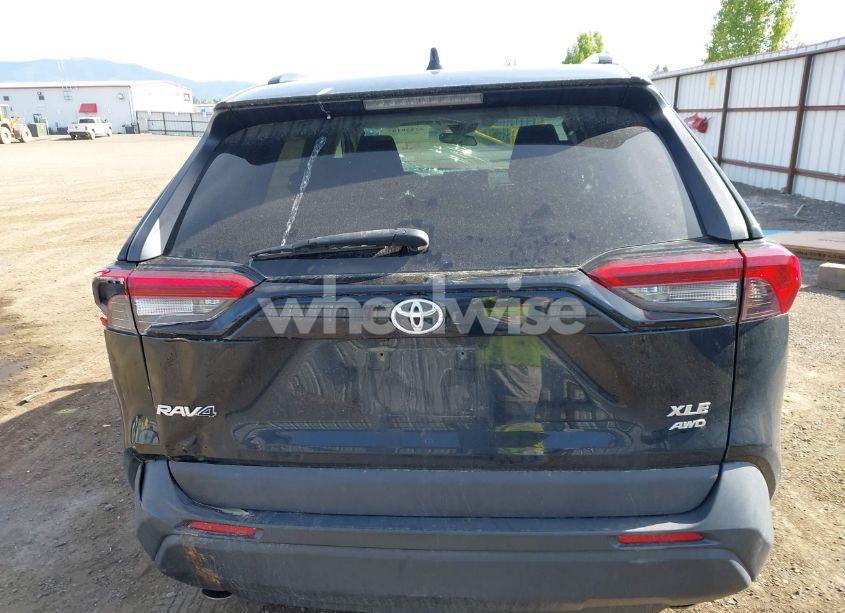 Photo 16 of 2019 Toyota Rav4 XLE (VIN 2T3P1RFV1KC018445)