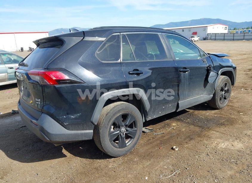 Photo 4 of 2019 Toyota Rav4 XLE (VIN 2T3P1RFV1KC018445)