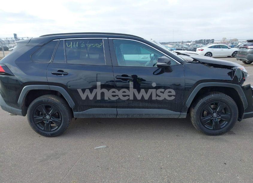 Photo 13 of 2020 Toyota Rav4 XLE (VIN 2T3P1RFV1LC066304)
