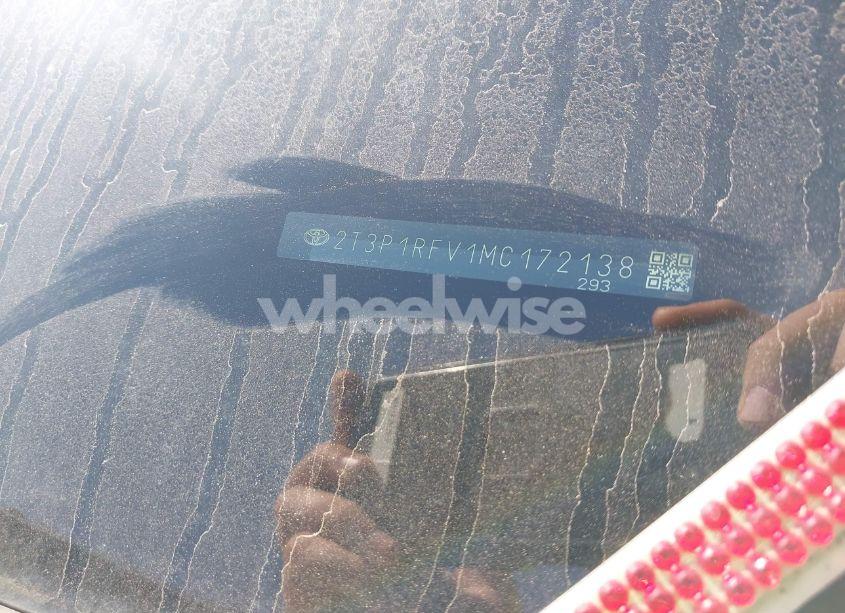 Photo 9 of 2021 Toyota Rav4 XLE (VIN 2T3P1RFV1MC172138)