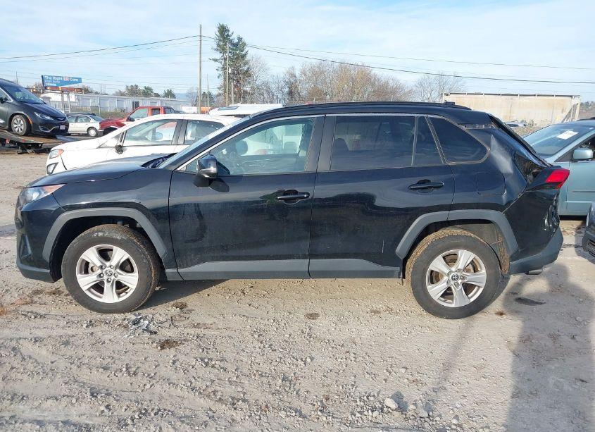Photo 15 of 2021 Toyota Rav4 XLE (VIN 2T3P1RFV1MC190557)