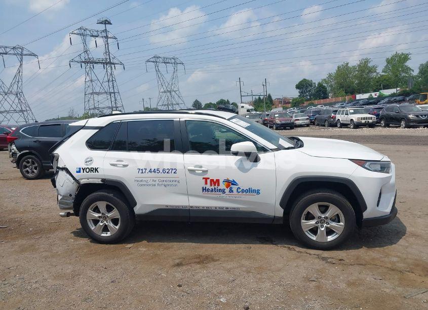 Photo 13 of 2021 Toyota Rav4 XLE (VIN 2T3P1RFV1MC209897)