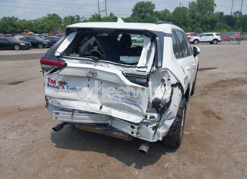 Photo 6 of 2021 Toyota Rav4 XLE (VIN 2T3P1RFV1MC209897)