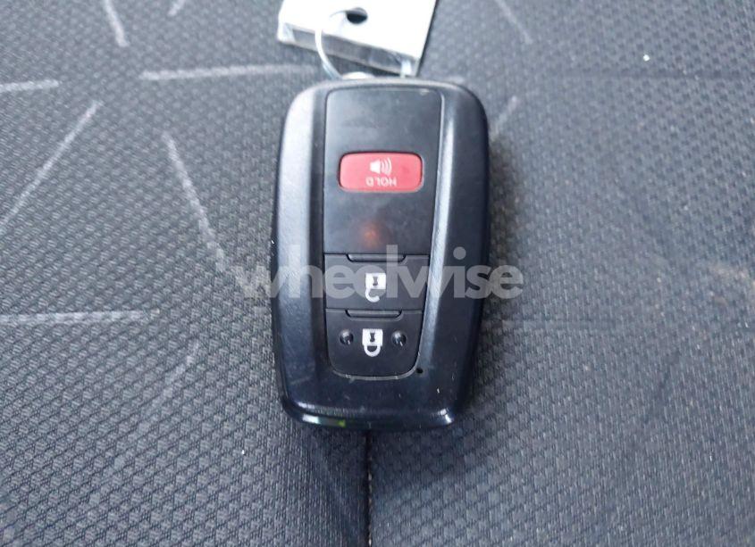 Photo 11 of 2021 Toyota Rav4 XLE (VIN 2T3P1RFV1MC218728)