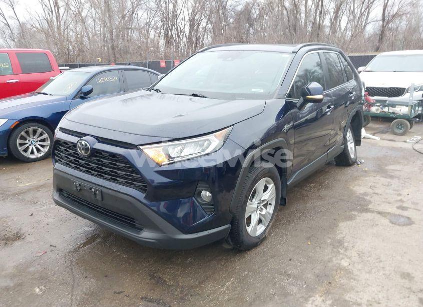Photo 2 of 2021 Toyota Rav4 XLE (VIN 2T3P1RFV1MW151191)