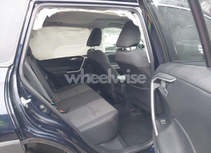 Photo 8 of 2021 Toyota Rav4 XLE (VIN 2T3P1RFV1MW151191)