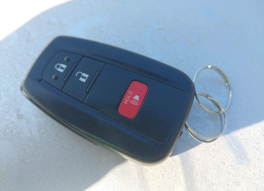 Photo 11 of 2021 Toyota Rav4 XLE (VIN 2T3P1RFV1MW172378)