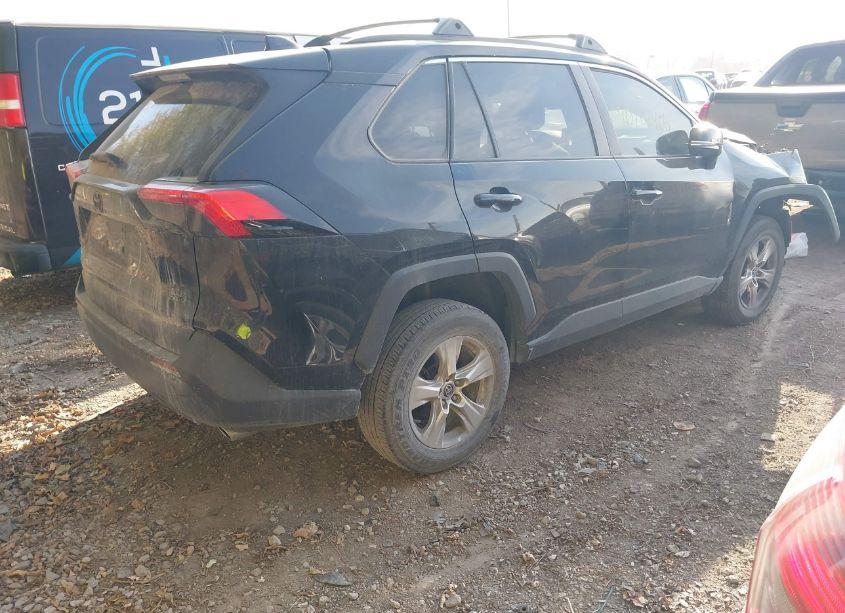 Photo 4 of 2021 Toyota Rav4 XLE (VIN 2T3P1RFV1MW172378)